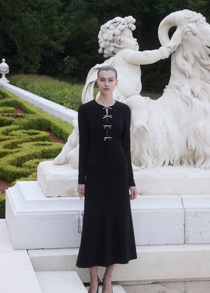 اطلالاتك لعيد الفطر من مجموعات ريزورت 2025