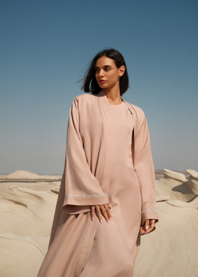 "ناتاليا فوكيل" Natalia Vuokil، مؤسسة LN Family، لـ"هي" 