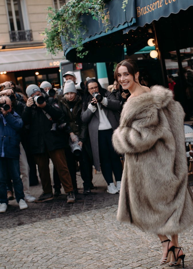 ًصورة من Street style في أسبوع الموضة في باريس لخريف وشتاء 2025-2026