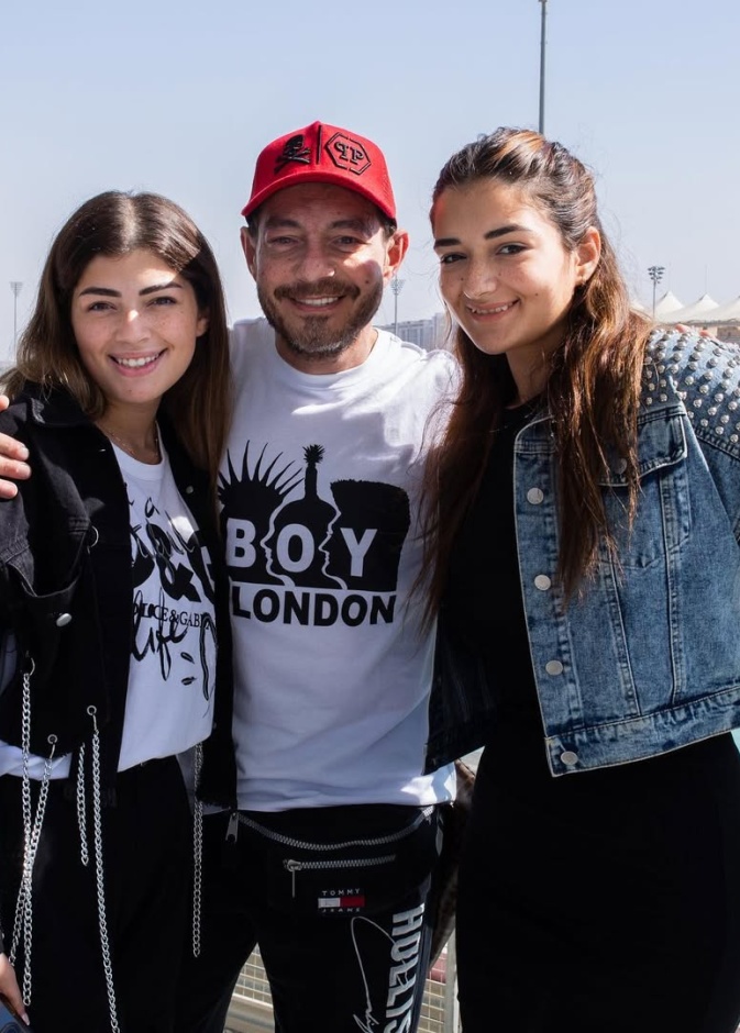 أحمد زاهر وعائلته