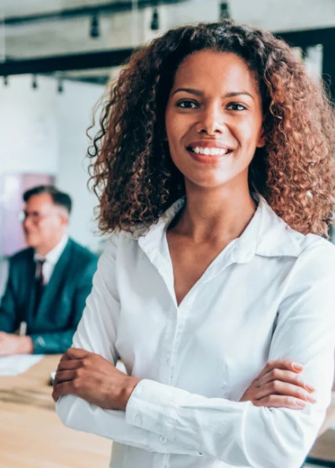 استراتيجيات فعالة لتطوير القيادات النسائية الشابة 