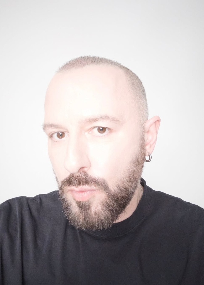 Gucci تعيّن Demna مديرًا إبداعيًا جديدًا للدار