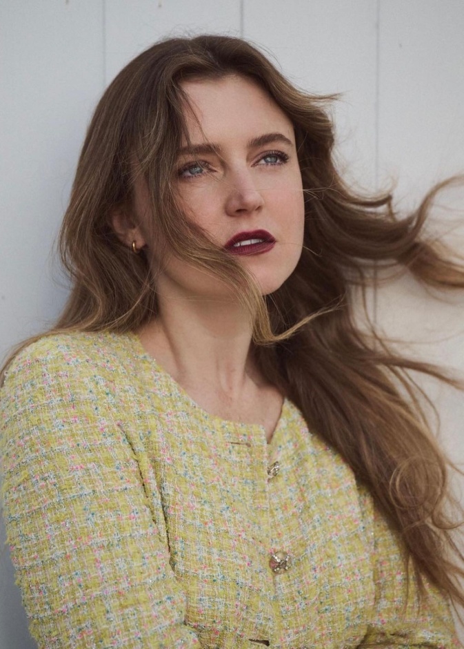 لورين نيكلسون Lorraine Nicholson مواليد 16 أبريل