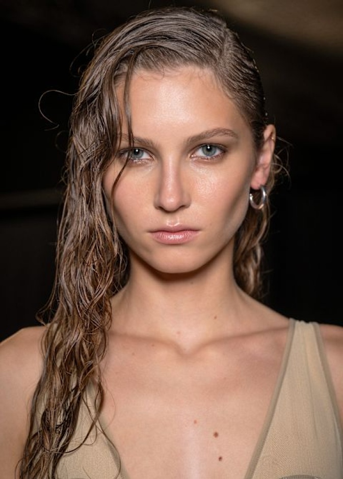 أساسيات جمالية ضرورية تحتاجينها لإطلالة مثالية مع بداية الربيع