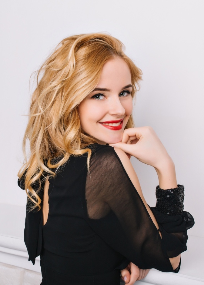 فيتامينات الجمال التي تحفظ جمال المرأة وتعزز صحتها على رأسها فيتامين E