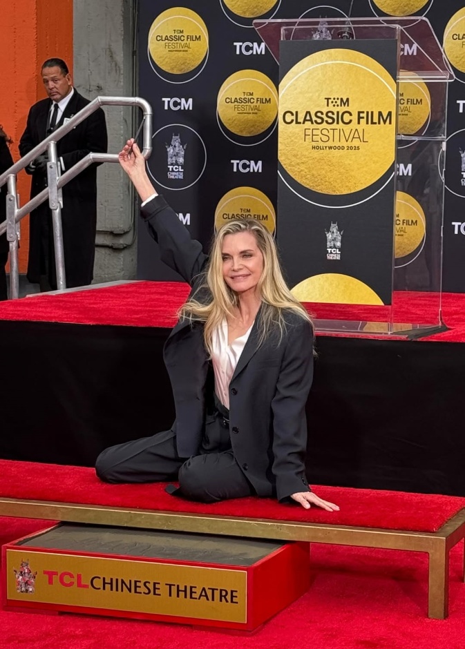 ميشيل فايفر