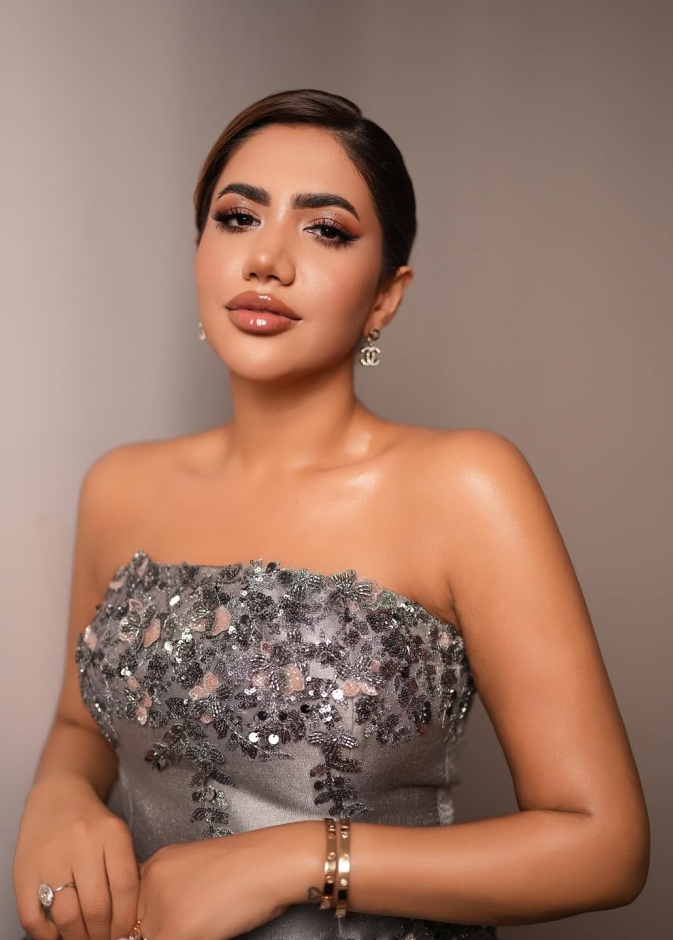 الإطلالات الجمالية لـ المؤثرات في حفل زفاف نارين بيوتي