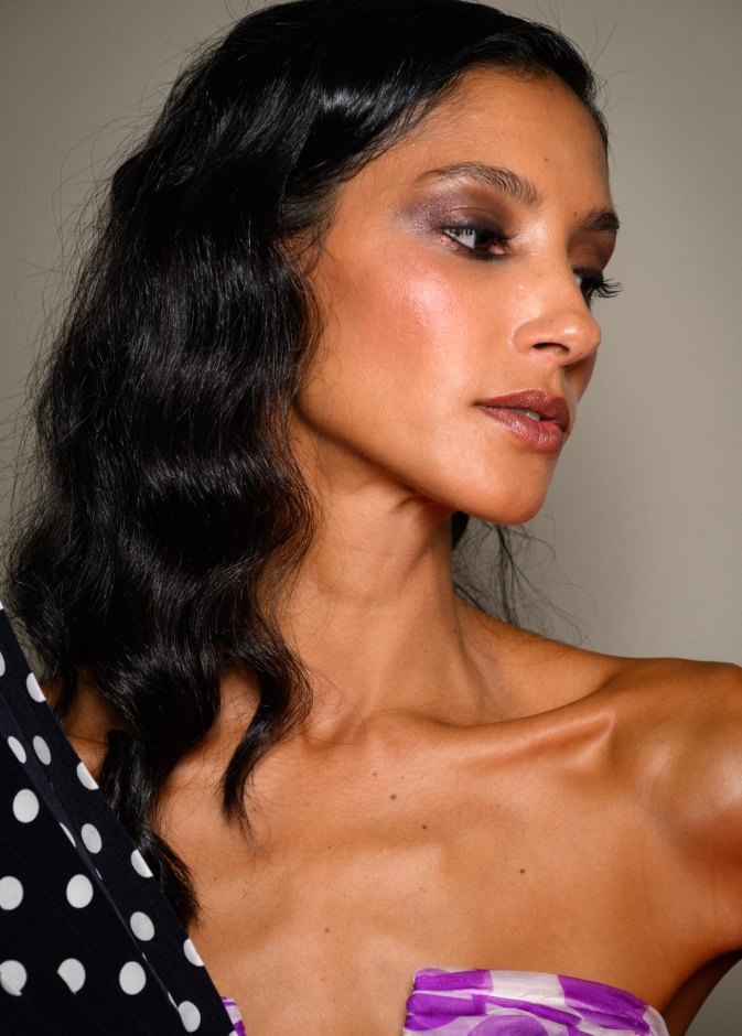 هل تمارين الوجه والرقبة فعالة لتحافظ على شباب بشرتك؟