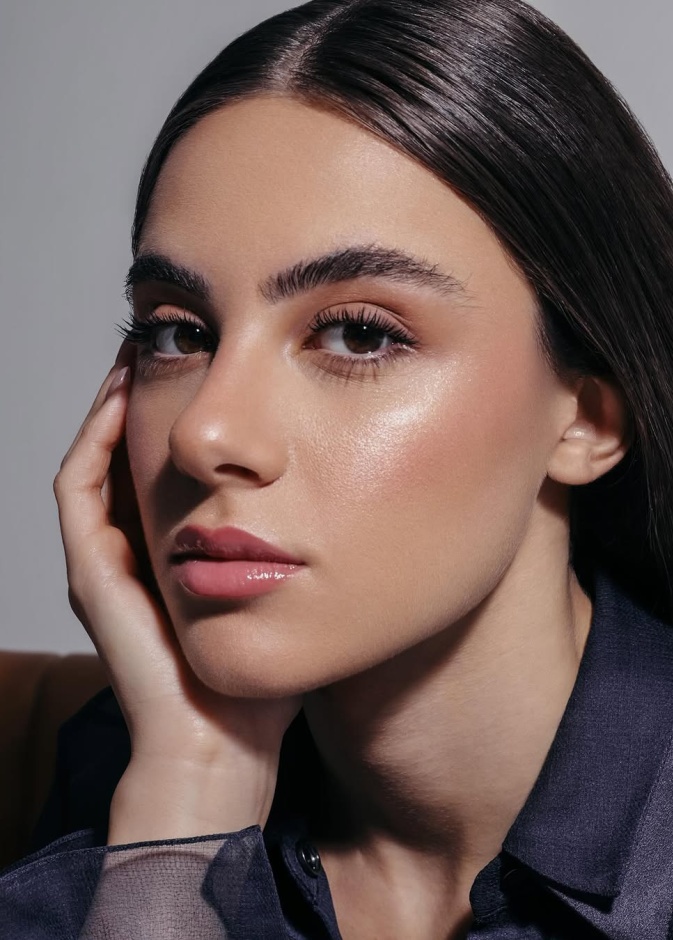 الفنانة اندريا طايع صورة من انستغرامها