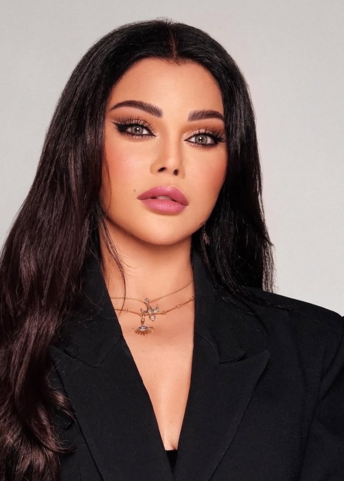 مكياج عيون القطة الناعم سر الجاذبية في لمسة واحدة