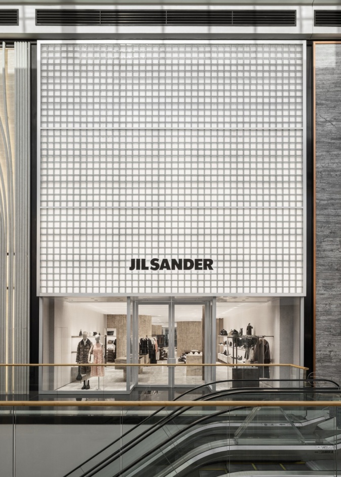 Jil Sander تفتتح متجرها الأول في منطقة الخليج العربي