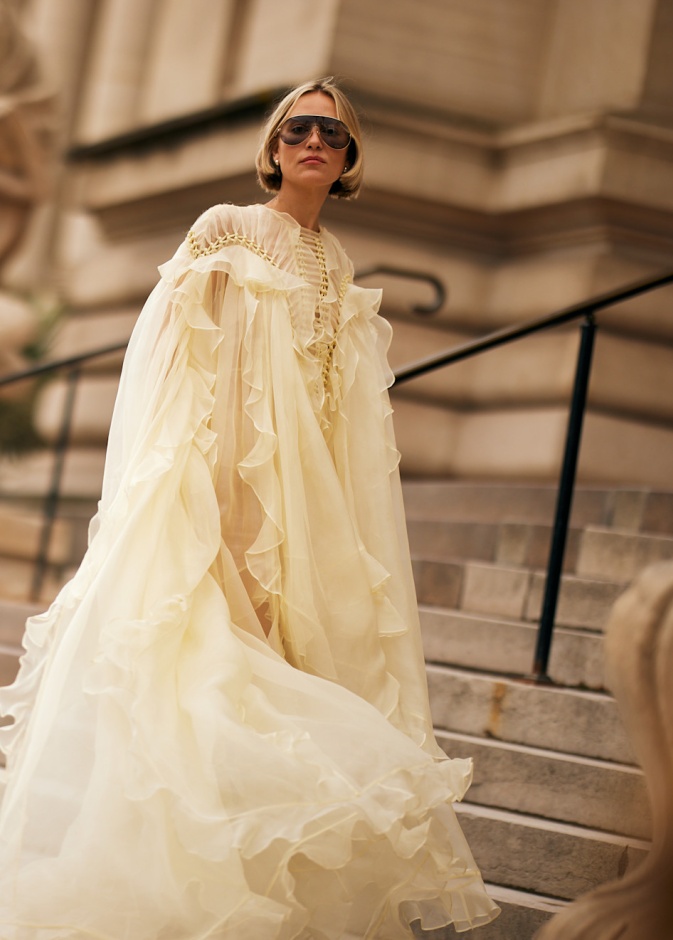 نصائح من خبيرة تنسيق أزباء "هي" الخاصة لتنسيق الملابس في فصل الصيف