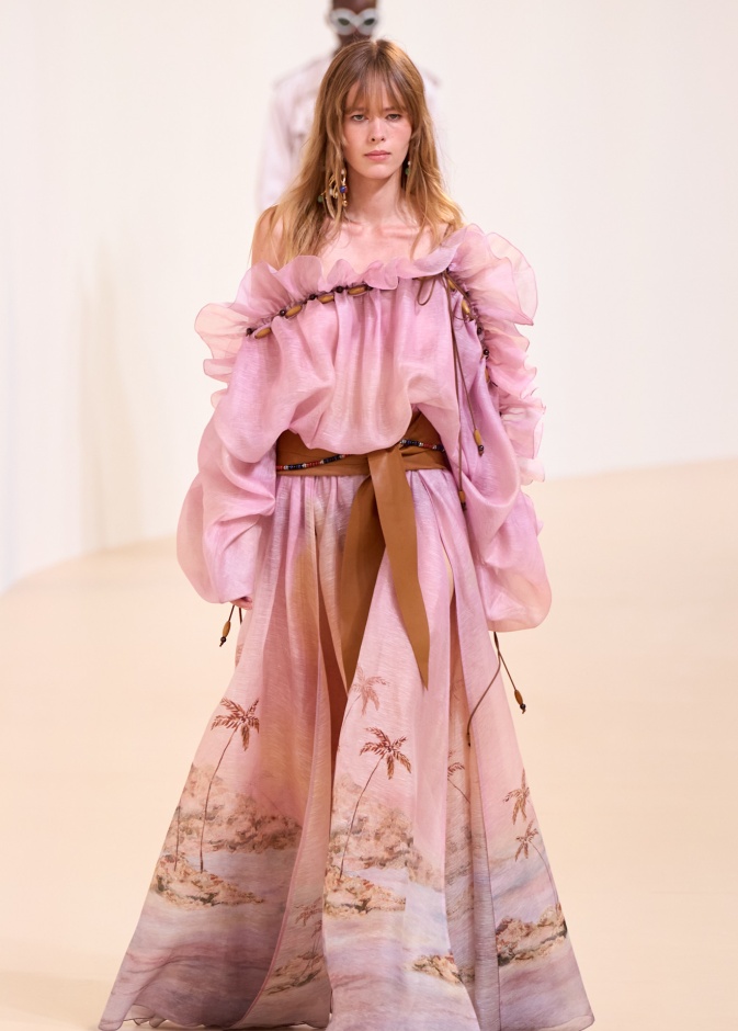 أجمل صيحات الموضة البارزة لحضور مهرجان كوتشيلا 2025