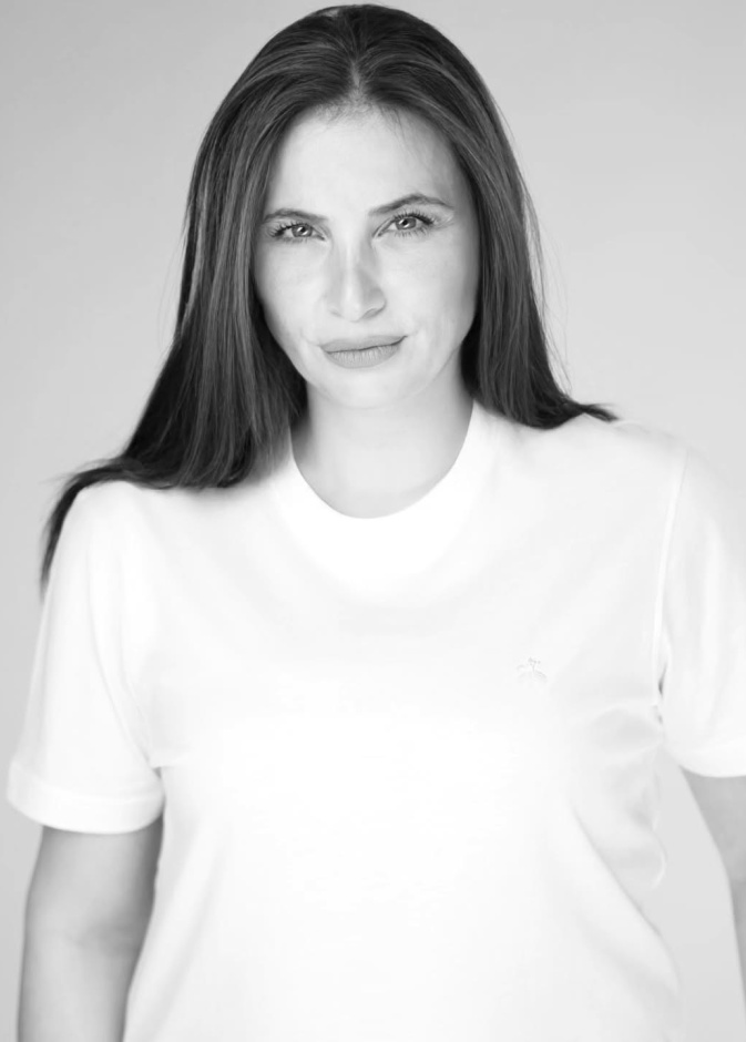 فرح بسيسو من مواليد 4 مايو