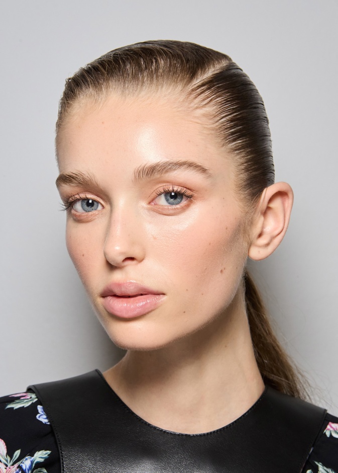 إحمي بشرتك قبل الصيف بأجدد كريمات مغذية للبشرة الجافة