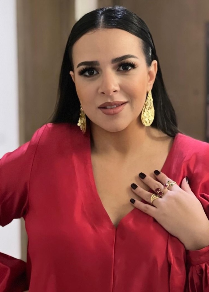 إيمي سمير غانم تُنعى كلبها عنتر