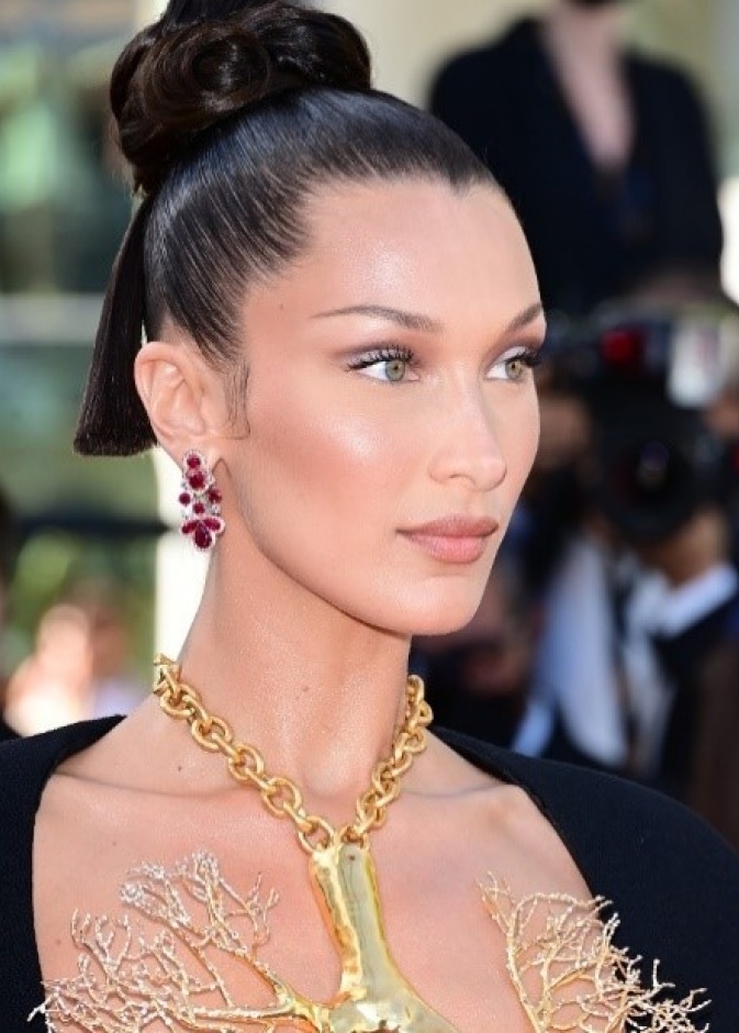 تسريحات شعر لم تبطل موضتها عبر السنوات في مهرجان كان السينمائي