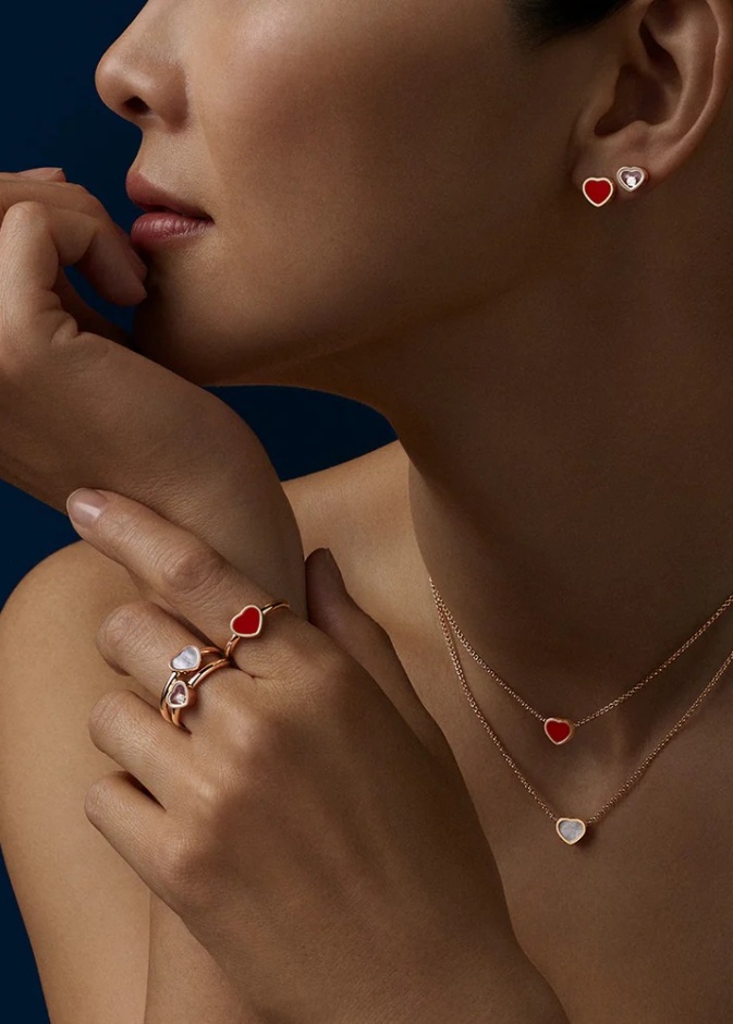 حجر الكارنيليان في مجوهرات  Chopard