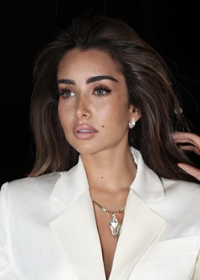 صورة من حساب هناء الزاهد على انستغرام