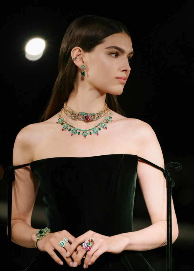 مجموعة  Diorexquis للمجوهرات الراقية