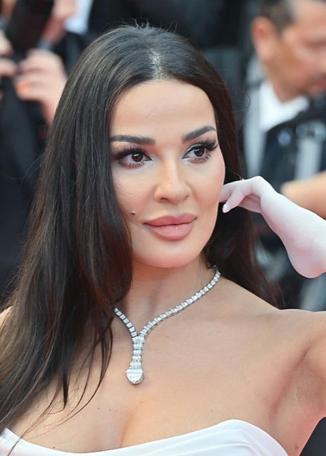 نادين نجيم في حفل افتتاح مهرجان كان 2025
