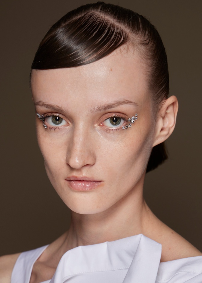 أفضل مستحضرات غسول الوجه لبشرة مشرقة