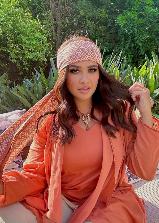 ياسمين عبد العزيز 