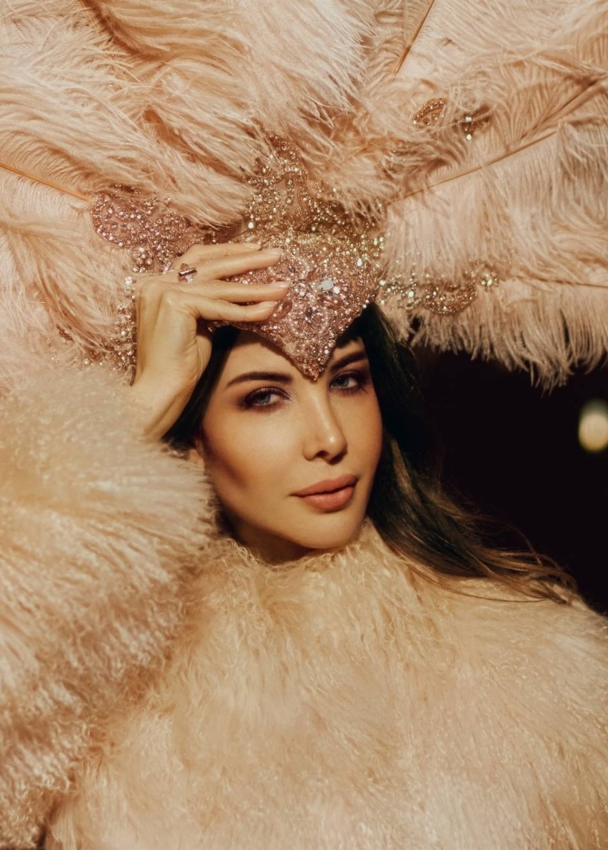 نانسي عجرم تُعيد تعريف الجمال في عامها الـ42 وتلهمنا بهذه الأفكار المتجددة