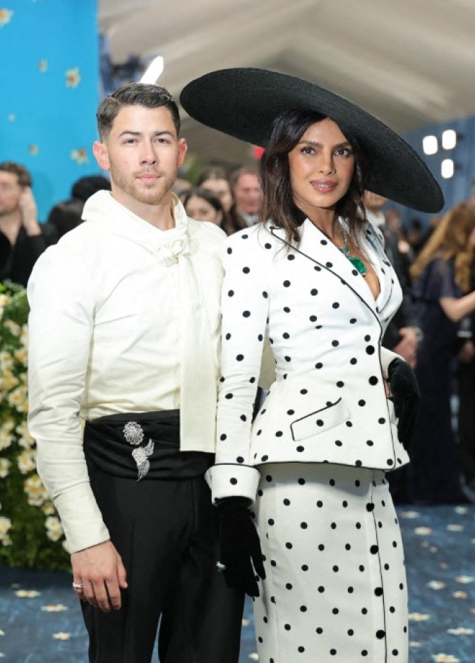 نيك جوناس وبريانكا تشوبرا