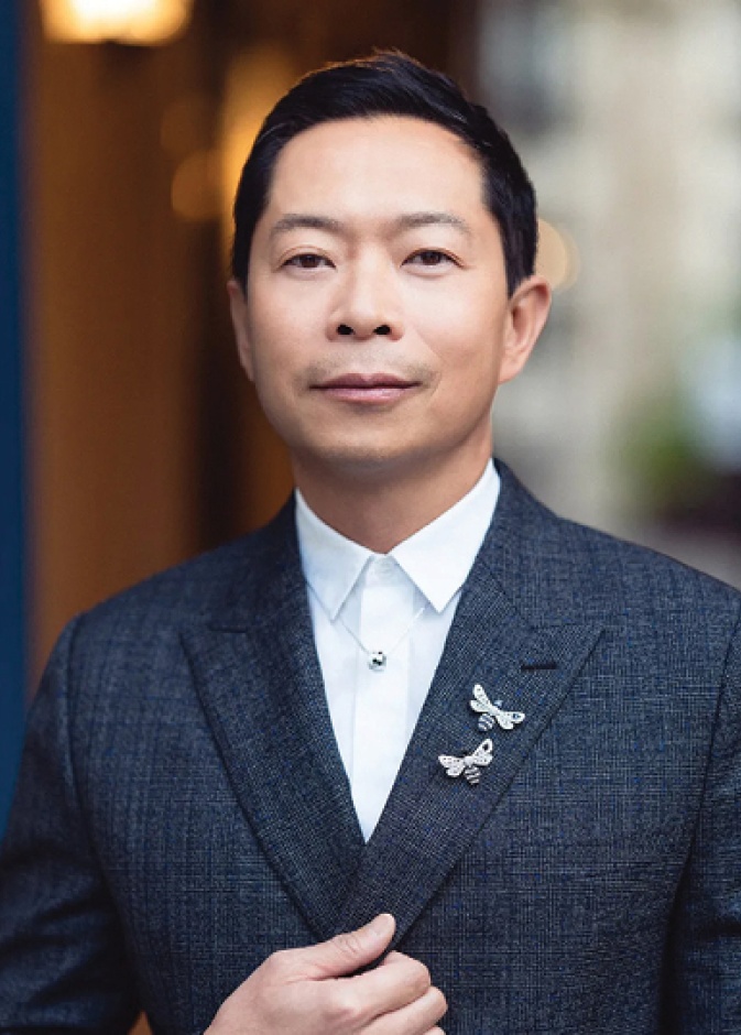 "تشارلز ليونغ" Charles Leung 