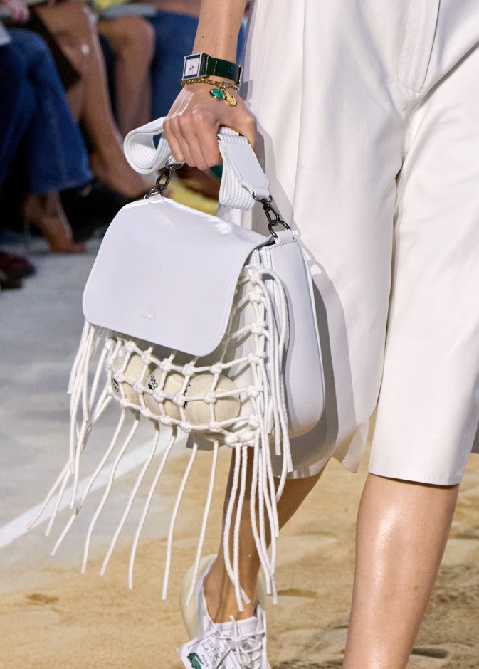 حقيبة من Lacoste