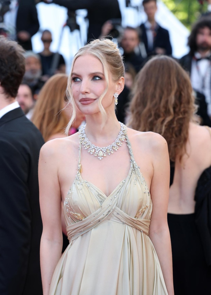 Leonie Hanne اختارت مجوهرات Haute Joaillerie من Chopard