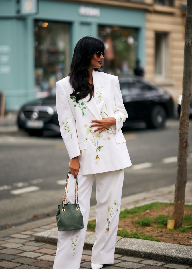 إطلالة من street style