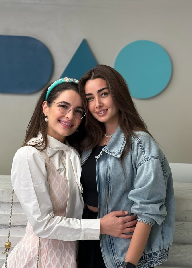 شام الذهبي وهنا الزاهد