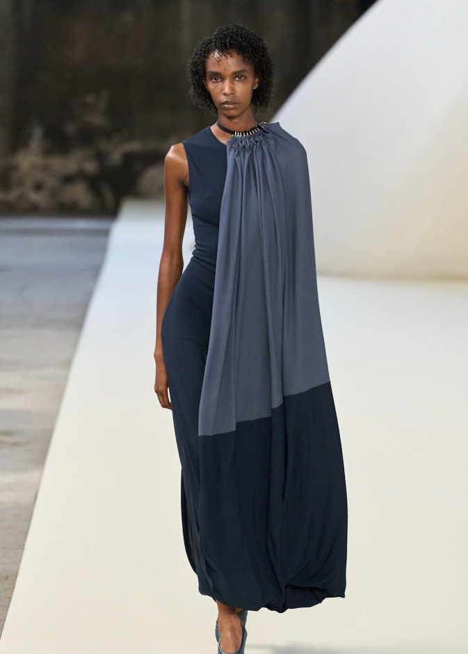 إطلالة من Tods