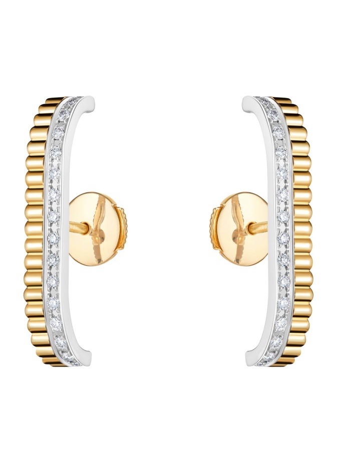 أقراط أذن من مجموعة  Quatre Radiant Edition، مرصّعة بالماس، من الذهب الأصفر والذهب الأبيض