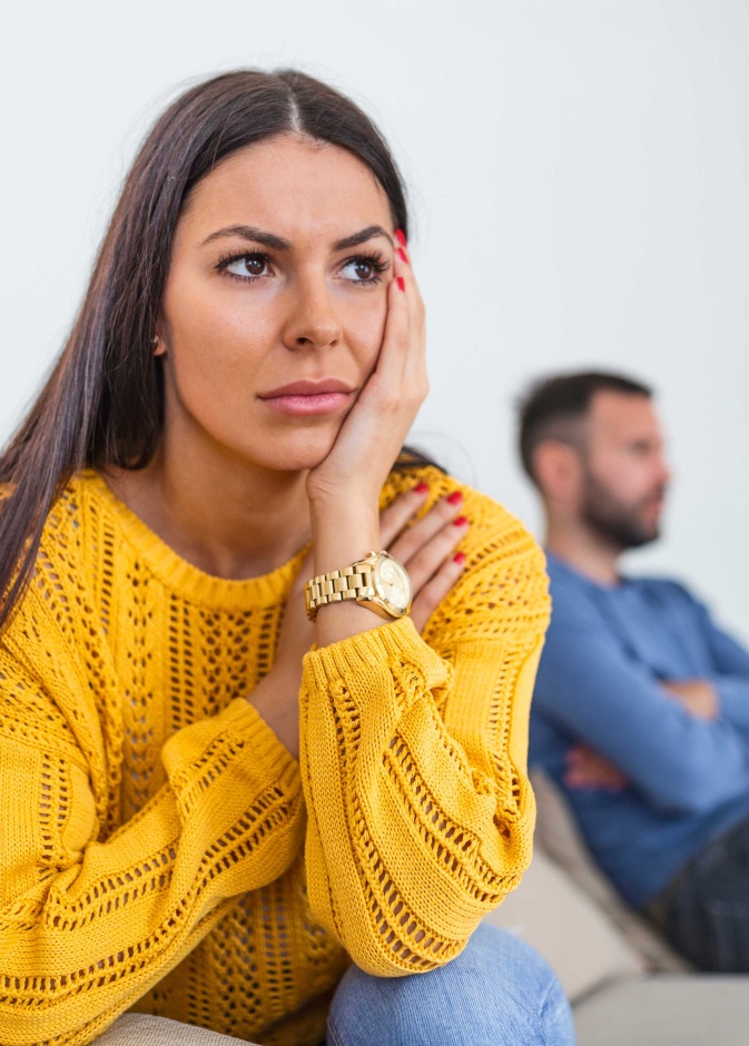 الزوجة النكدية تحتاج إلى فهم وعطف واحتواء
