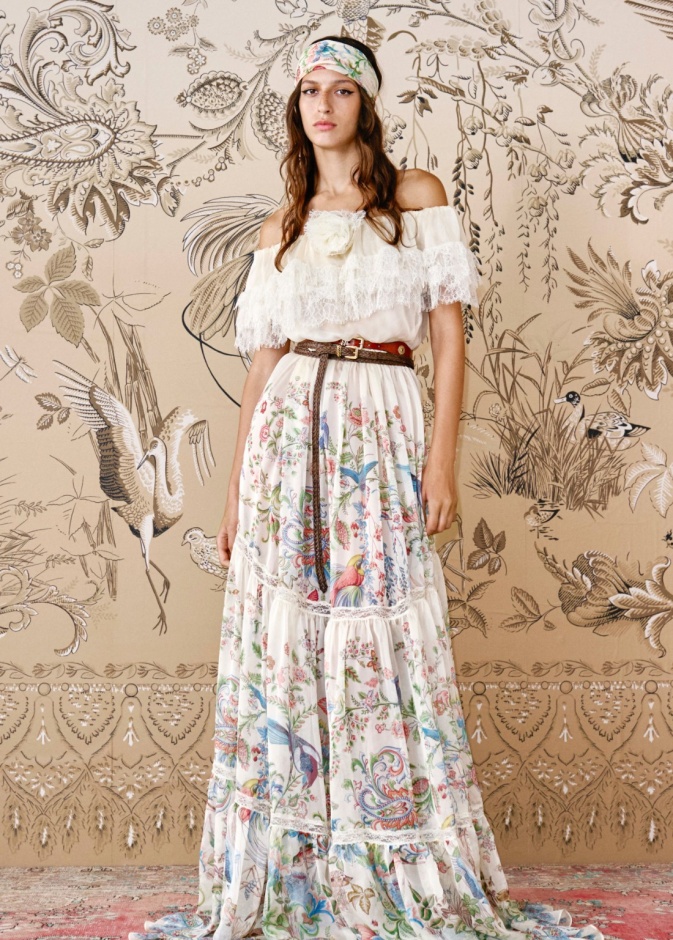 فستان صيفي طويل من مجموعة Etro Resort