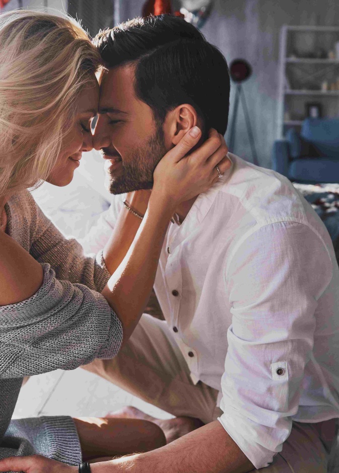 ليشعر شريك حياتك أنه مميزًا يجب عليك احتوائه