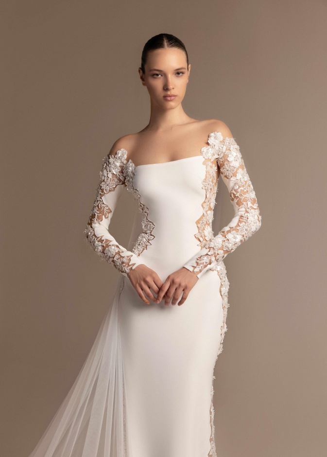 ‘إطلالة زفاف توقيع طوني ورد