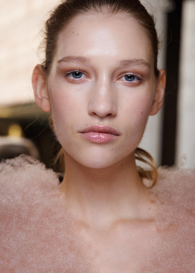 ماسك القهوة لإشراقة عيون لا تُقاوم