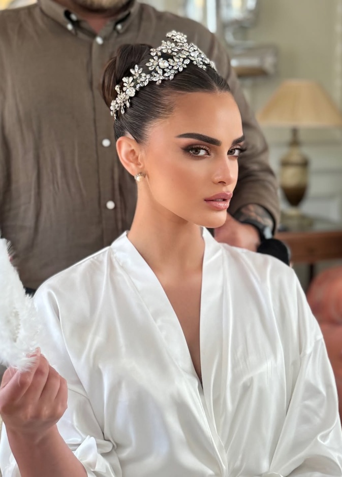 مكياج وتسريحة شعر العروس السعودية كيناز حكيم