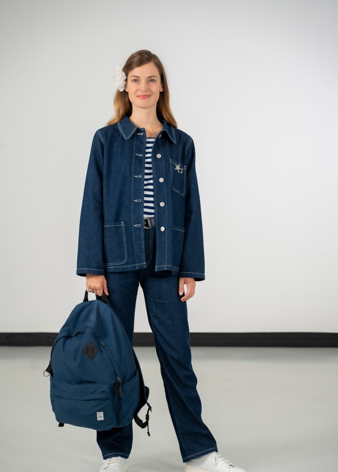 إطلالة من Agnes B