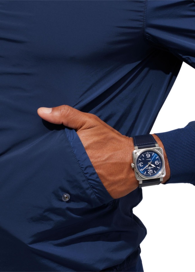BR-03 من Bell & Ross إصدار أصغر حجمًا يحافظ على الروح الجريئة للأصل