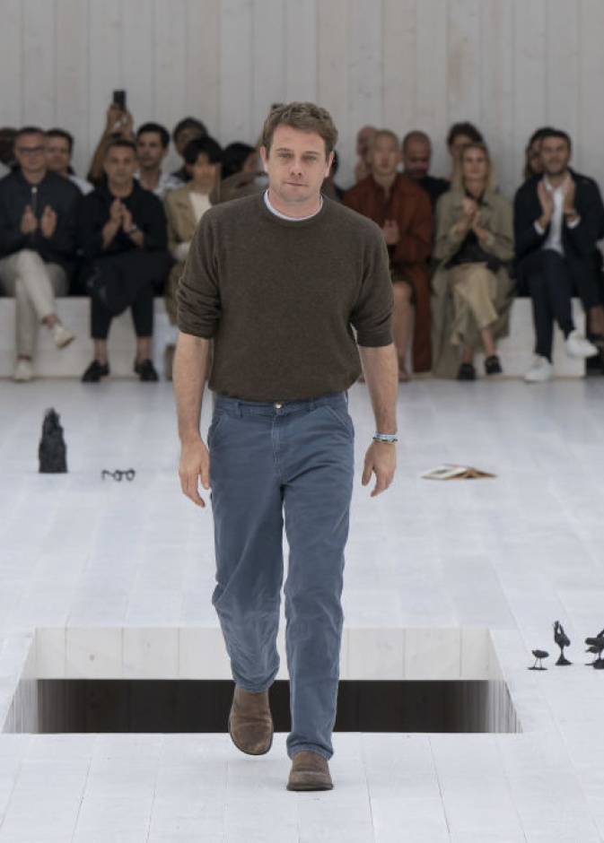 المصمم "جوناثن اندرسون"