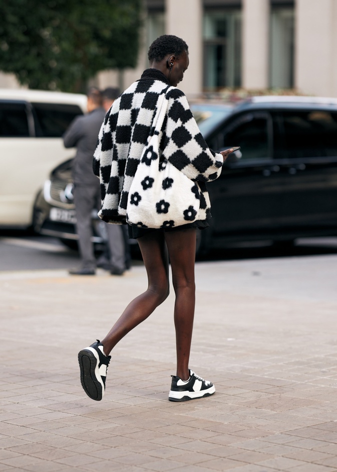 إطلالة من street style