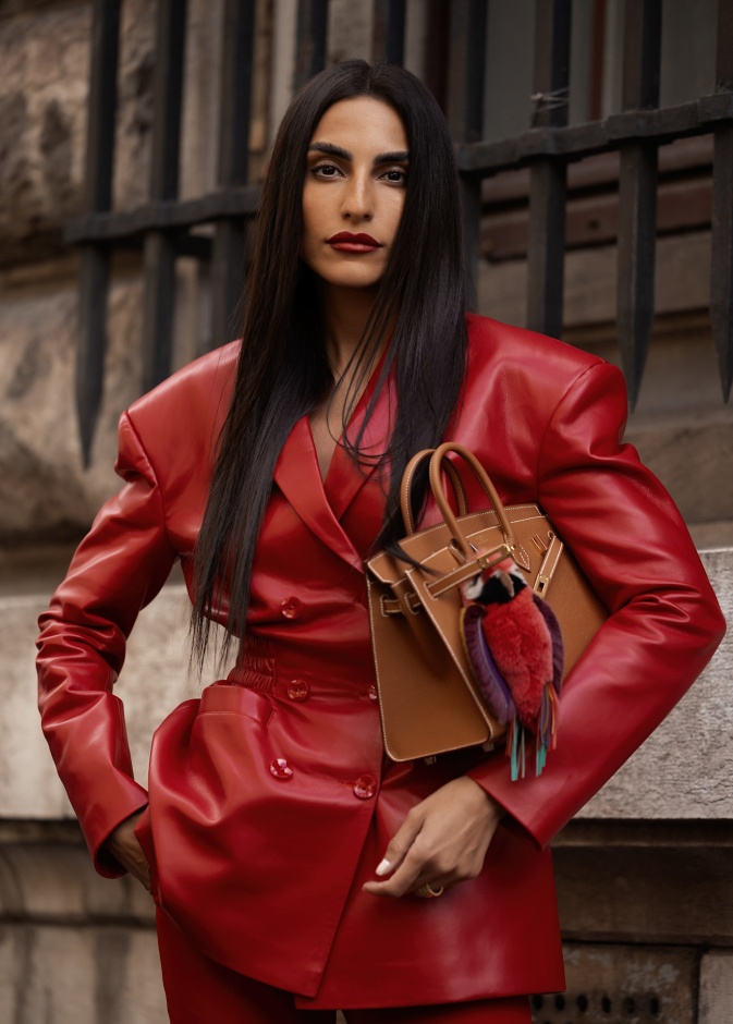 اطلالة ستريت ستايل من باريس