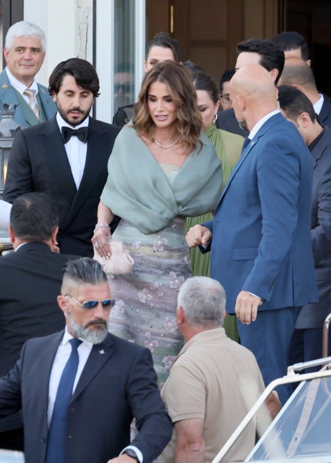 اطلالة الملكة رانيا