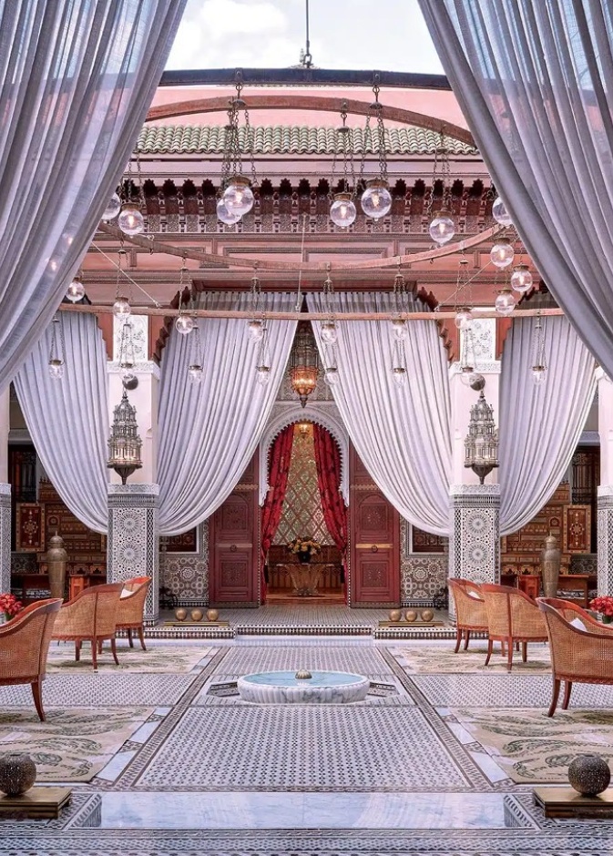 ملاذات بحرية فاخرة.. اكتشفي روائع المنتجعات الشاطئية العربية