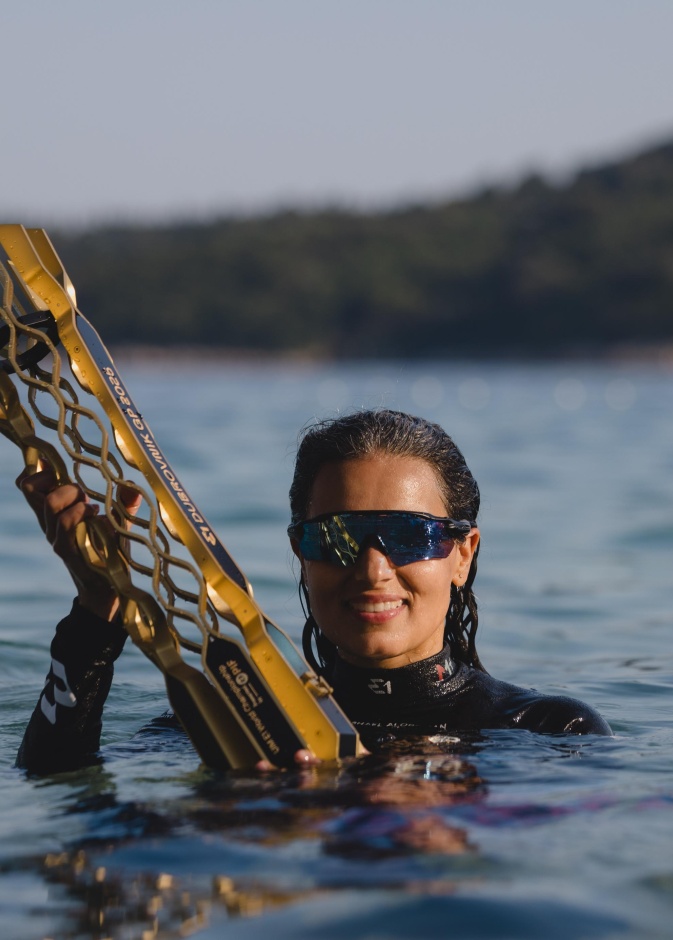 "أنتمي إلى وطن يحلم ويحقق"… مشاعل العبيدان ترفع راية المملكة في صدارة بطولة العالم للزوارق الكهربائية